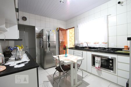Casa à venda com 208m², 4 quartos e 2 vagasCozinha