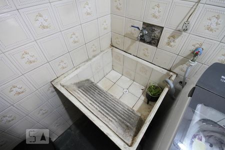 Casa à venda com 208m², 4 quartos e 2 vagasÁrea de serviço