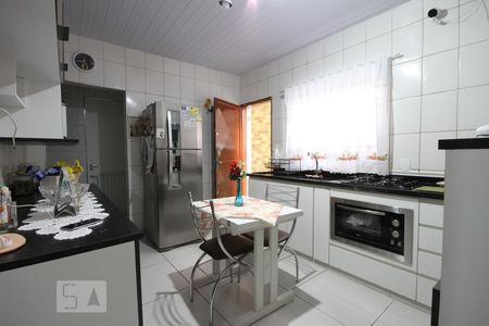 Casa à venda com 208m², 4 quartos e 2 vagasCozinha