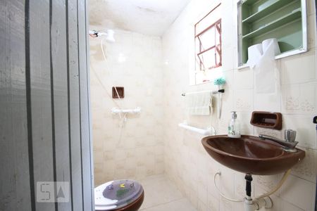 Casa à venda com 208m², 4 quartos e 2 vagasBanheiro casa 2