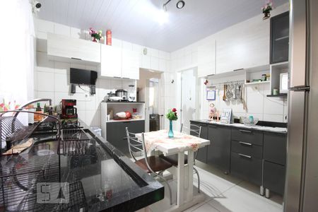 Casa à venda com 208m², 4 quartos e 2 vagasCozinha