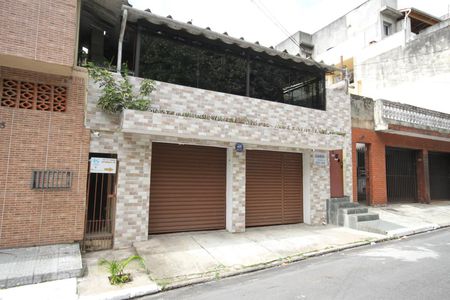 Casa à venda com 208m², 4 quartos e 2 vagasFachada