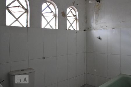 Casa à venda com 100m², 4 quartos e 1 vagaBanheiro social