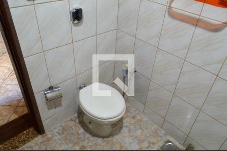 Casa de condomínio à venda com 132m², 3 quartos e 1 vagaBanheiro Social