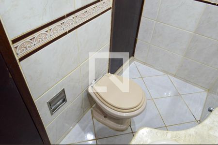 Casa de condomínio à venda com 132m², 3 quartos e 1 vagaBanheiro da Suíte 2