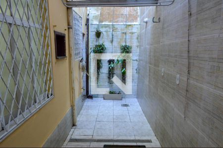 Casa de condomínio à venda com 132m², 3 quartos e 1 vagaQuintal