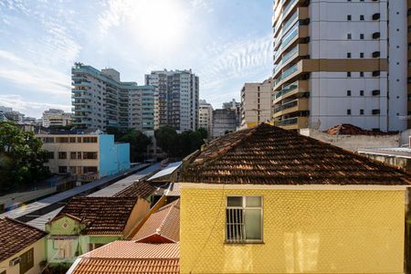 Vista da Sala de apartamento para alugar com 2 quartos, 70m² em Icaraí, Niterói