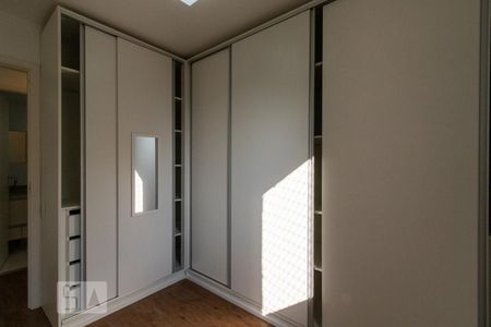 Quarto de apartamento para alugar com 2 quartos, 56m² em Parque Reboucas, São Paulo