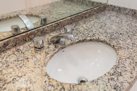 Apartamento à venda com 118m², 3 quartos e 2 vagasDetalhe do Banheiro da suíte 1