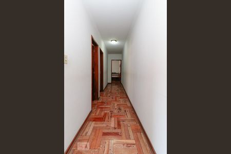 Casa à venda com 290m², 3 quartos e 4 vagasCorredor