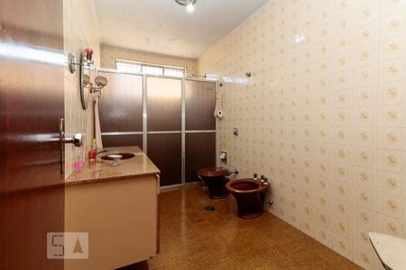 Casa à venda com 290m², 3 quartos e 4 vagasSuíte