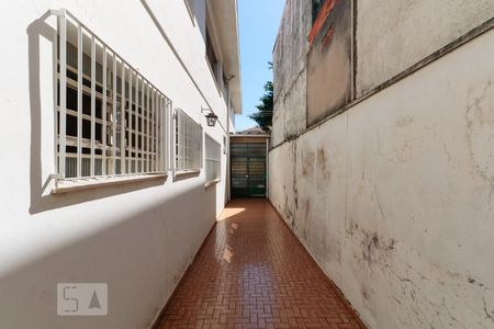 Casa à venda com 290m², 3 quartos e 4 vagasQuintal