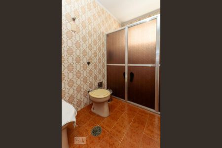 Casa à venda com 290m², 3 quartos e 4 vagasBanheiro da Suíte