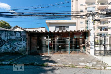 Casa à venda com 290m², 3 quartos e 4 vagasFachada