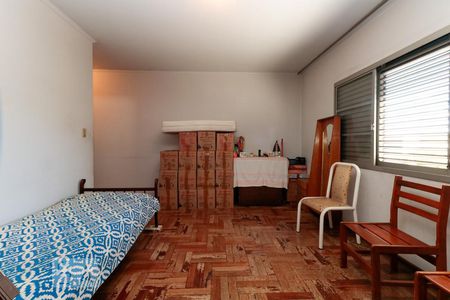 Casa à venda com 290m², 3 quartos e 4 vagasSuíte