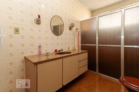 Casa à venda com 290m², 3 quartos e 4 vagasSuíte