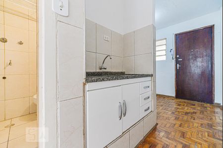 Cozinha de apartamento para alugar com 1 quarto, 29m² em Aclimação, São Paulo