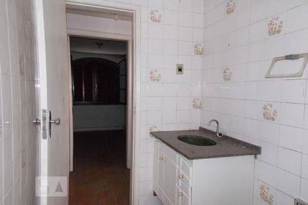 Casa para alugar com 100m², 2 quartos e 1 vaga Casa para alugar com 100m², 2 quartos e 1 vagaBanheiro