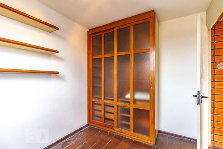 Quarto 1 de apartamento para alugar com 2 quartos, 50m² em Vila Carrão, São Paulo