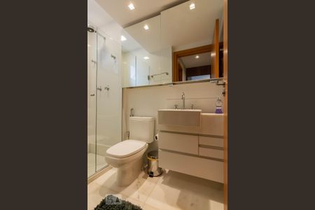 Apartamento para alugar com 62m², 2 quartos e 2 vagas Apartamento para alugar com 62m², 2 quartos e 2 vagasBanheiro Social