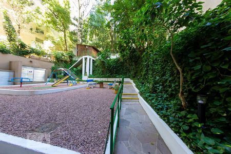 Apartamento à venda com 75m², 2 quartos e 1 vagaÁrea Comum - Playground