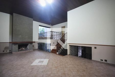 Sala de casa à venda com 4 quartos, 309m² em Paraisópolis, São Paulo