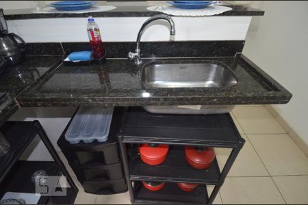 Cozinha de kitnet/studio para alugar com 1 quarto, 28m² em Copacabana, Rio de Janeiro