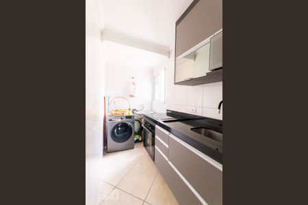 Apartamento à venda com 52m², 2 quartos e 1 vaga Apartamento à venda com 52m², 2 quartos e 1 vagaCozinha e Área de Serviço