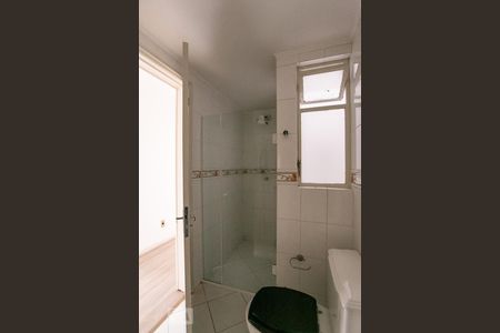 Banheiro de apartamento para alugar com 3 quartos, 100m² em Menino Deus, Porto Alegre