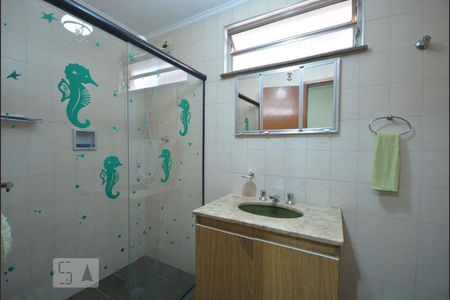 Casa à venda com 179m², 4 quartos e 2 vagasBanheiro Social