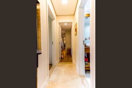 Apartamento à venda com 64m², 2 quartos e 1 vaga Apartamento à venda com 64m², 2 quartos e 1 vagaCorredor Quartos