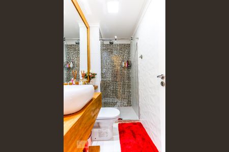 Apartamento à venda com 64m², 2 quartos e 1 vaga Apartamento à venda com 64m², 2 quartos e 1 vagaBanheiro