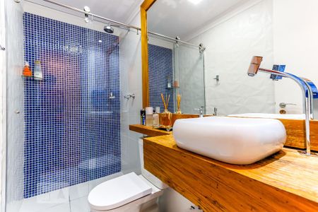 Apartamento à venda com 64m², 2 quartos e 1 vaga Apartamento à venda com 64m², 2 quartos e 1 vagaBanheiro da Suíte