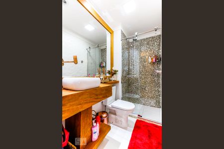 Apartamento à venda com 64m², 2 quartos e 1 vaga Apartamento à venda com 64m², 2 quartos e 1 vagaBanheiro