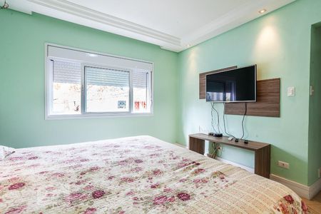Casa à venda com 250m², 3 quartos e 2 vagasSuíte 1