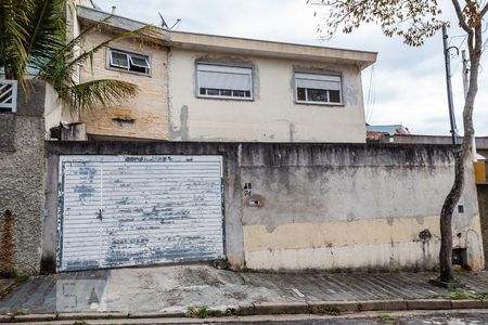 Casa à venda com 250m², 3 quartos e 2 vagasFachada