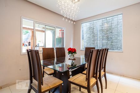 Casa à venda com 250m², 3 quartos e 2 vagasSala de Jantar