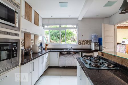 Casa à venda com 250m², 3 quartos e 2 vagasCozinha