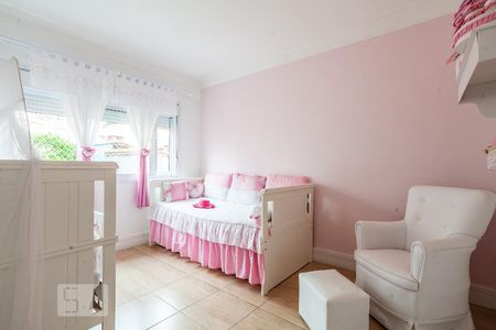 Casa à venda com 250m², 3 quartos e 2 vagasSuíte 2