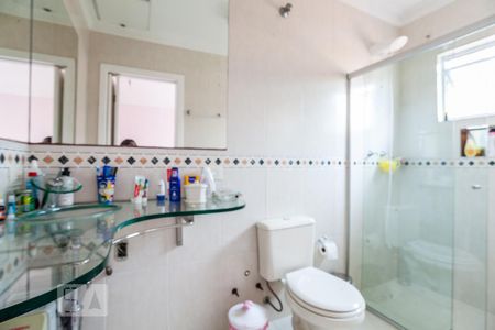 Casa à venda com 250m², 3 quartos e 2 vagasBanheiro da Suíte 2