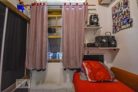 Quarto de kitnet/studio à venda com 1 quarto, 29m² em Santa Efigênia, São Paulo