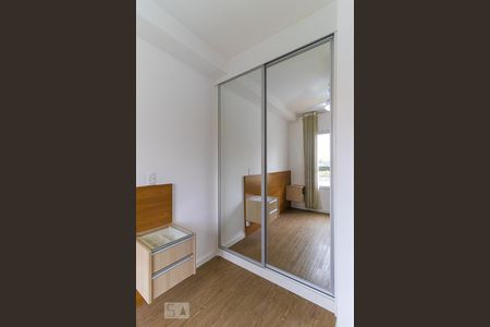 Apartamento à venda com 42m², 1 quarto e 1 vagaQuarto - Armários