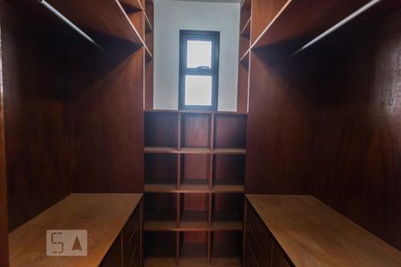 Apartamento para alugar com 204m², 2 quartos e 3 vagasCloset da Suíte