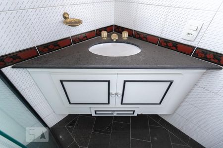 Apartamento para alugar com 204m², 2 quartos e 3 vagasBanheiro 2