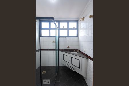 Apartamento para alugar com 204m², 2 quartos e 3 vagasBanheiro 2