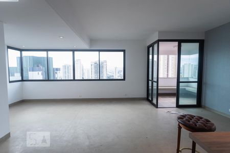 Sala de apartamento para alugar com 2 quartos, 204m² em Vila Romana, São Paulo