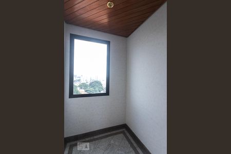 Hall Privativo do Elevador de apartamento para alugar com 2 quartos, 204m² em Vila Romana, São Paulo