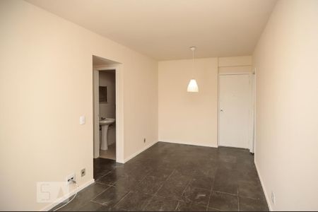 Sala de apartamento para alugar com 3 quartos, 70m² em Engenho de Dentro, Rio de Janeiro