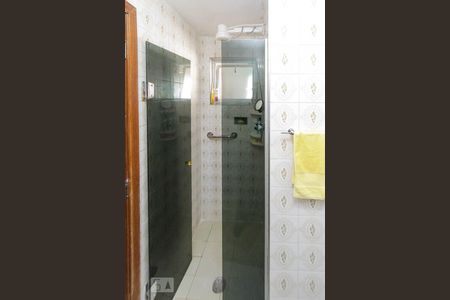 Apartamento à venda com 74m², 2 quartos e 1 vagaBanheiro da Suite