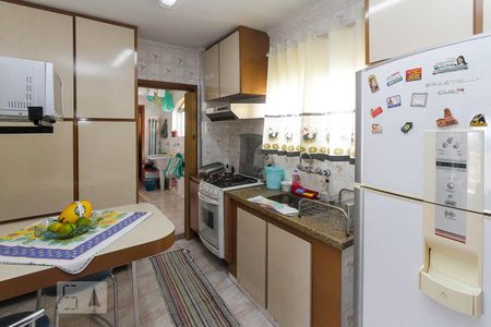 Apartamento à venda com 74m², 2 quartos e 1 vagaCozinha